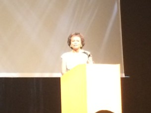 Anita Hill answering questions.